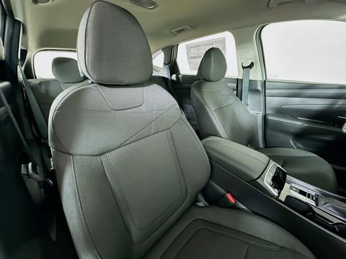 New 2025 Hyundai Tucson SE image 26