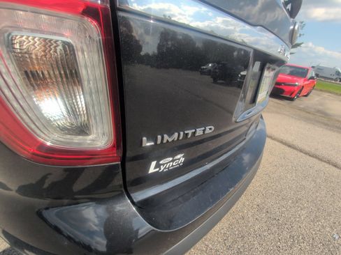 Used 2015 Ford Explorer Limited w/ Equipment Group 301A AWD/4WD image 19