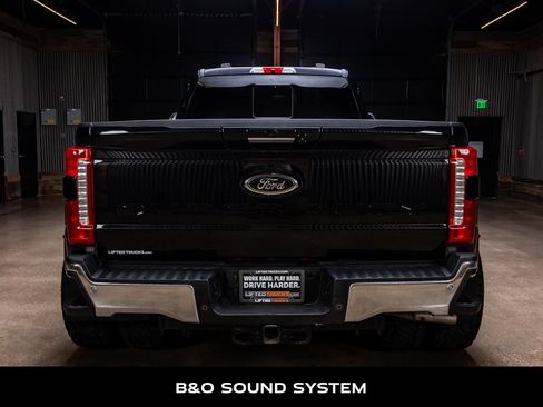 Used 2024 Ford F350 Lariat w/ Lariat Ultimate Package AWD/4WD image 8