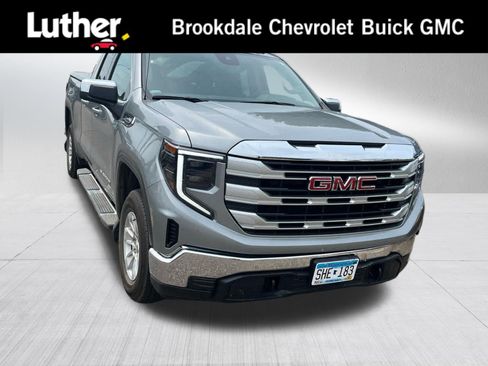 Used 2025 GMC Sierra 1500 SLE AWD/4WD image 1