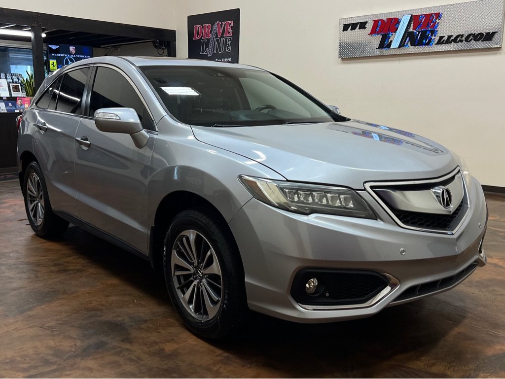 Used 2017 Acura RDX w/ Advance Package FWD image 3