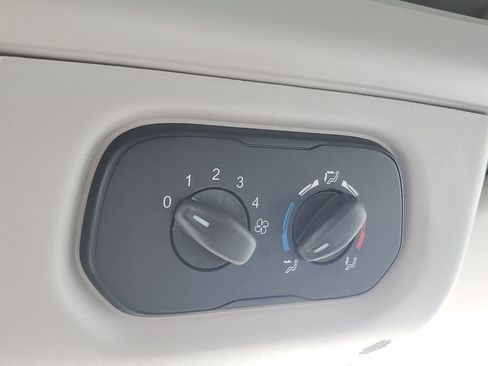 Used 2019 Ford Transit 350 XL RWD image 28