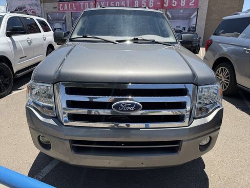 Used 2011 Ford Expedition EL XLT RWD image 4