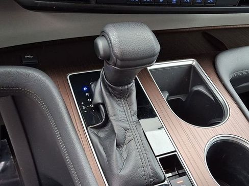 Used 2021 Toyota Sienna LE image 16