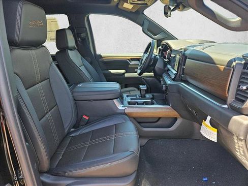 New 2026 Chevrolet Silverado 1500 High Country w/ Midnight Edition AWD/4WD image 16