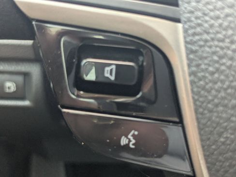 Used 2025 Toyota Camry LE FWD image 32
