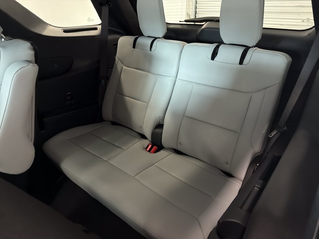 New 2027 Ford Explorer Platinum w/ 3.0L Ultimate Package RWD image 15