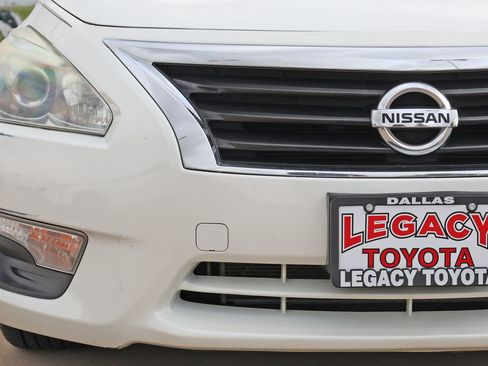 Used 2014 Nissan Altima 2.5 SV FWD image 9