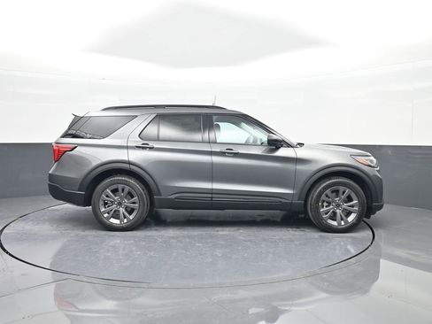 New 2026 Ford Explorer Active w/ Active Comfort Package image 9