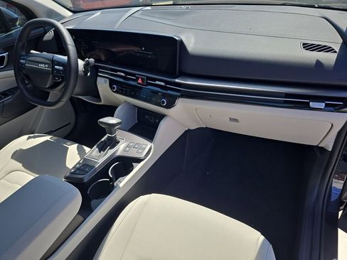 New 2026 Kia Sportage SX AWD/4WD image 12