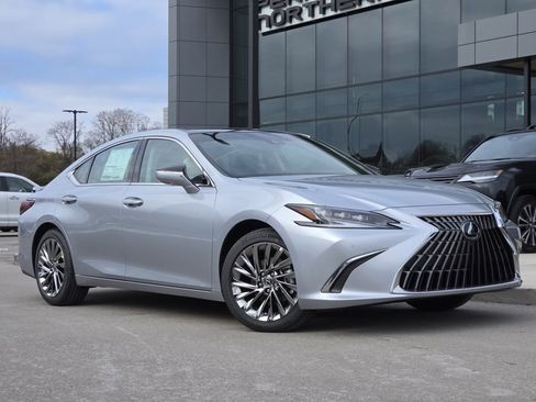 New 2025 Lexus ES 350 Ultra Luxury image 2