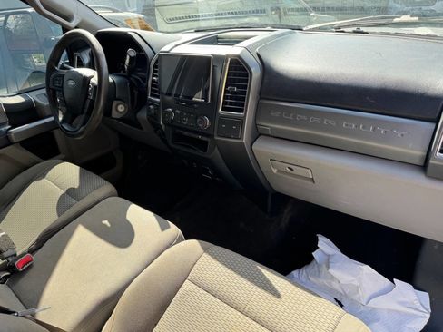 Used 2017 Ford F250 XLT image 5