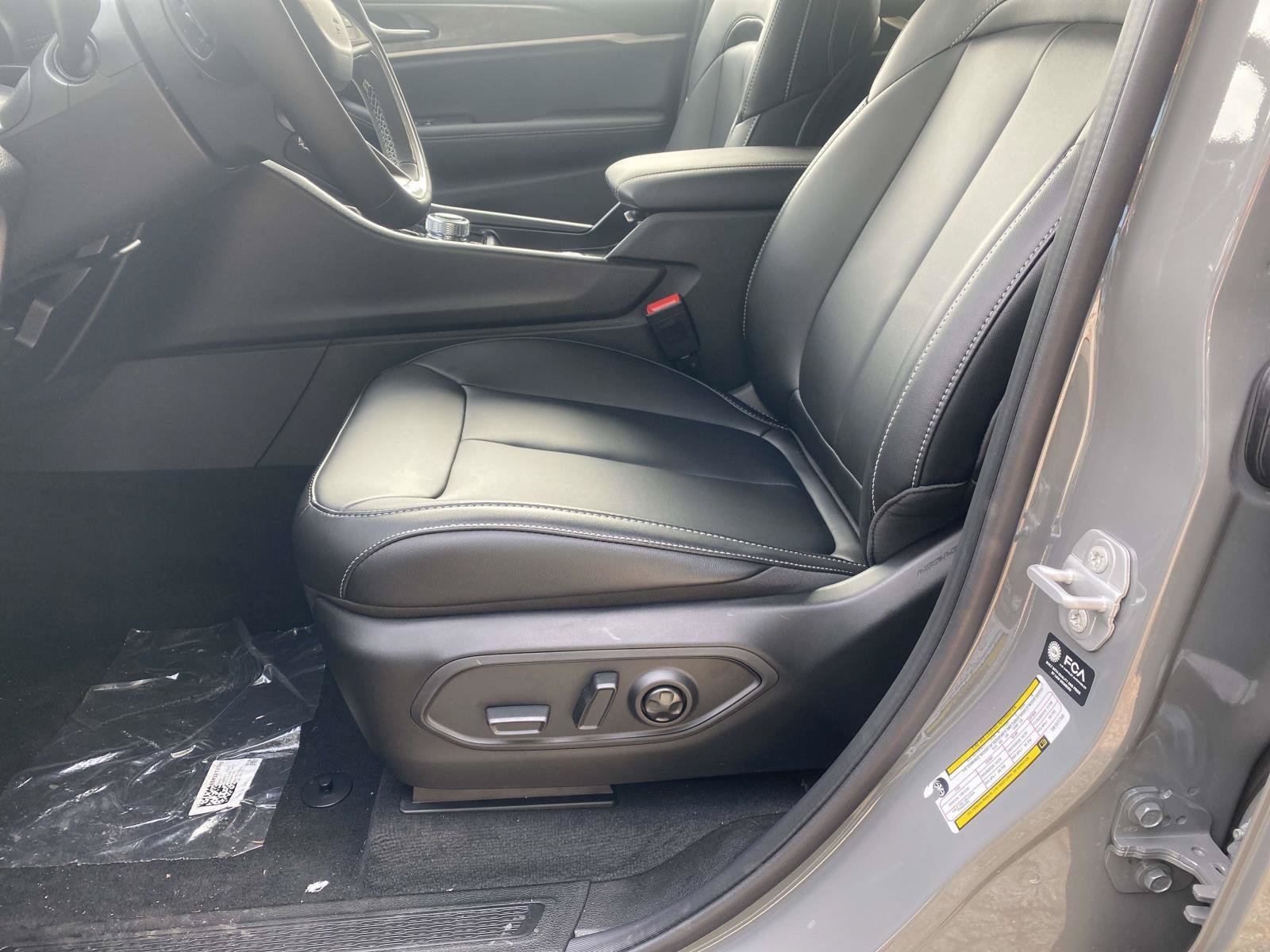 New 2027 Jeep Grand Cherokee Limited AWD/4WD image 13