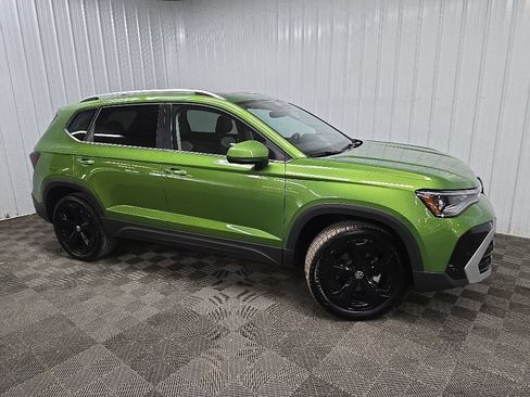 Used 2025 Volkswagen Taos SEL w/ Black Wheel Plus Package AWD/4WD image 1