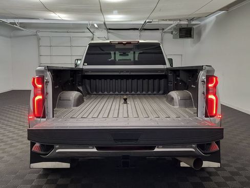 Used 2022 Chevrolet Silverado 3500 LTZ w/ LTZ Plus Package AWD/4WD image 23