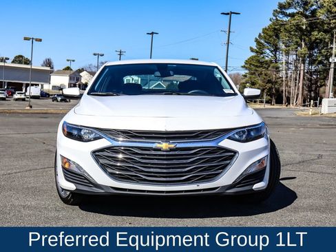 Used 2022 Chevrolet Malibu LT image 2
