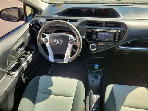 Used 2016 Toyota Prius C Persona Series image 11