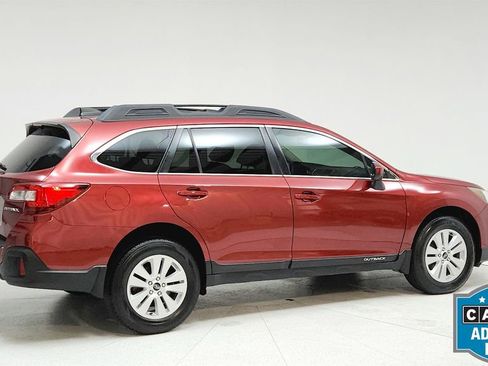 Used 2018 Subaru Outback 2.5i Premium image 5