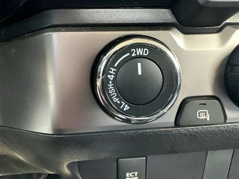 Used 2018 Toyota Tacoma SR w/ SR Convenience Package AWD/4WD image 21