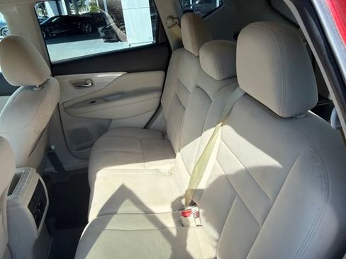 Used 2017 Nissan Murano SV FWD image 8