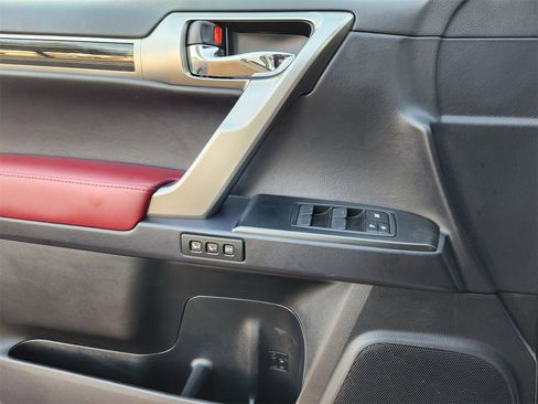 Used 2023 Lexus GX 460 Premium image 22