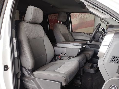 Used 2023 Ford F250 XLT AWD/4WD image 14