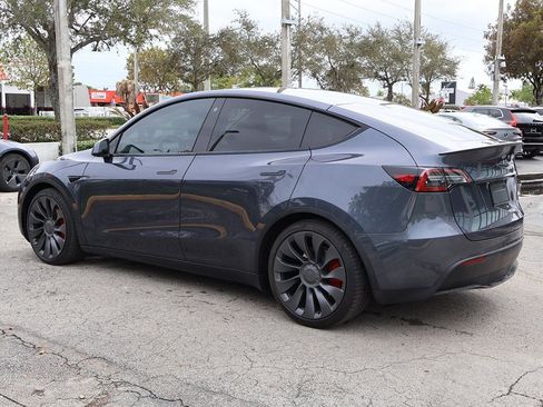Used 2023 Tesla Model Y Long Range image 9