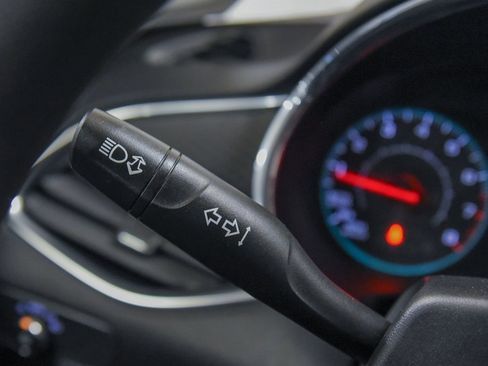 Used 2019 Chevrolet Malibu LT image 24