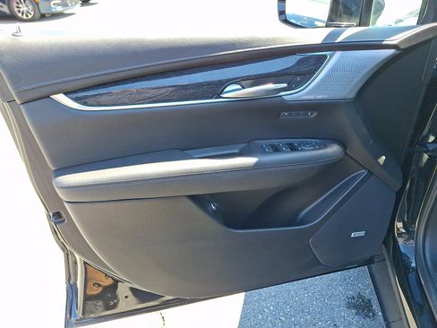 Used 2022 Cadillac XT5 Premium Luxury w/ LPO, Floor Liner Package AWD/4WD image 12