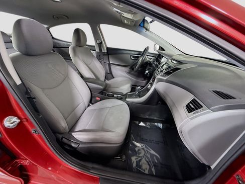 Used 2016 Hyundai Elantra SE image 26