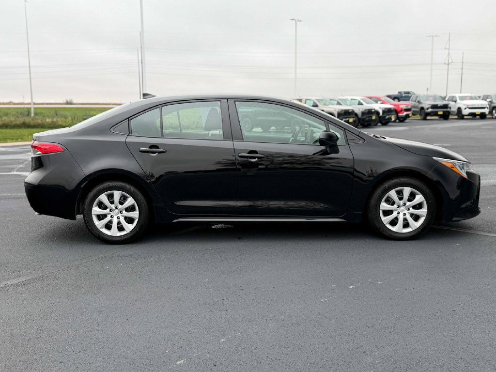 Used 2024 Toyota Corolla LE FWD image 6
