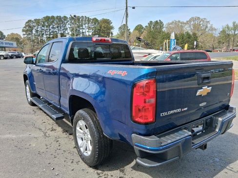Used 2020 Chevrolet Colorado LT w/ LT Convenience Package image 3