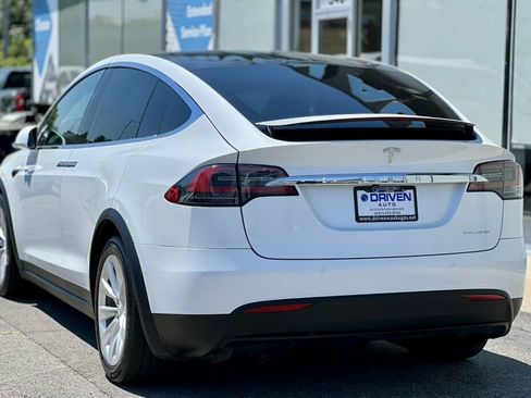 Used 2019 Tesla Model X Long Range AWD/4WD image 3