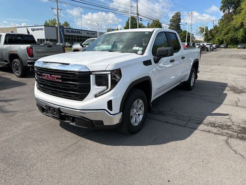 Used 2023 GMC Sierra 1500 Pro w/ Pro Value Package AWD/4WD image 3
