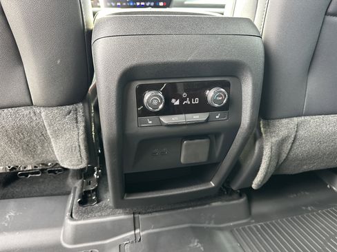 New 2026 Chevrolet Traverse RS w/ LPO, Floor Liner Package AWD/4WD image 24