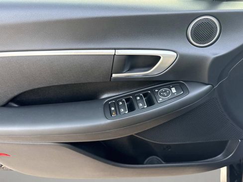 Used 2022 Hyundai Sonata SE image 22
