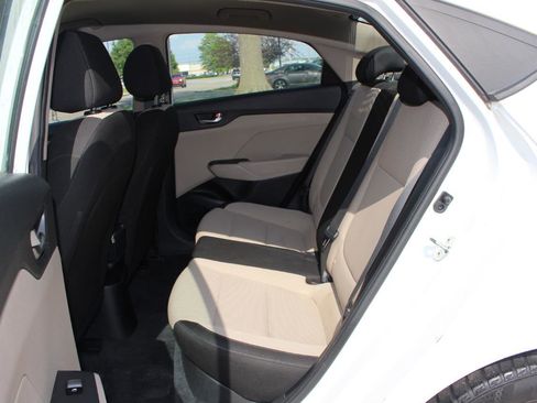 Used 2019 Hyundai Accent SE FWD image 29