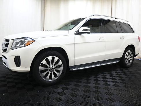 Used 2018 Mercedes-Benz GLS 450 4MATIC image 5