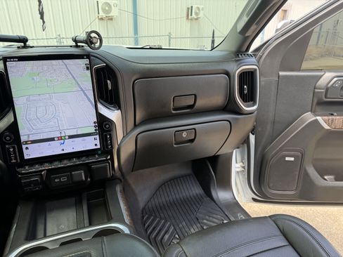 Used 2021 GMC Sierra 2500 Denali w/ Denali Ultimate Package AWD/4WD image 28