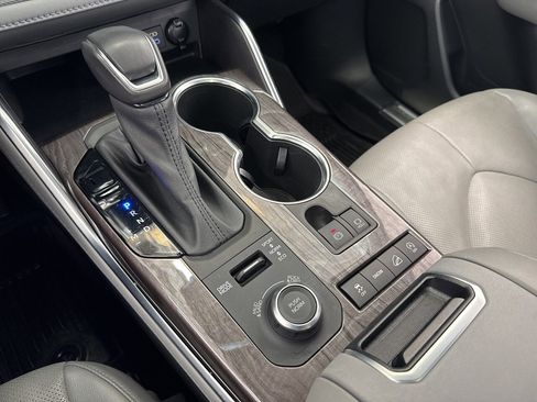 Used 2022 Toyota Highlander Platinum image 31