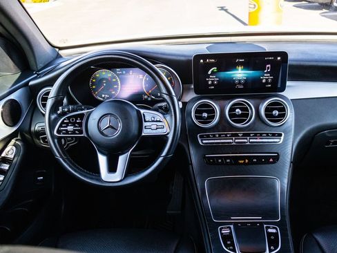 Used 2020 Mercedes-Benz GLC 300 image 23