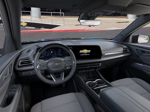 New 2026 Chevrolet Traverse LT w/ Enhanced Driving Package image 15