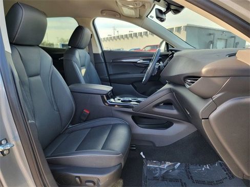 Used 2023 Buick Envision Essence image 24