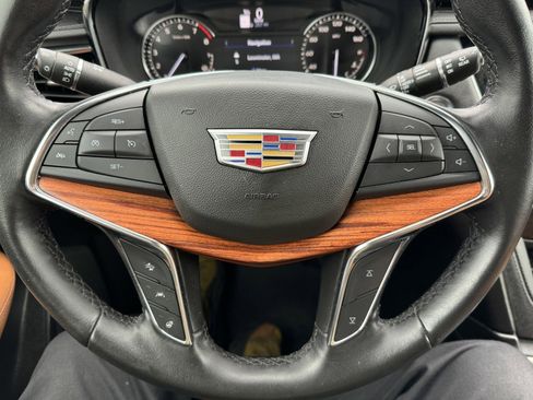 Used 2021 Cadillac XT5 Premium Luxury w/ LPO, Floor Liner Package image 22