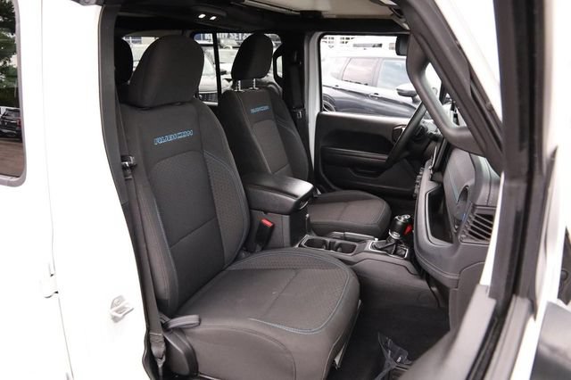 Used 2024 Jeep Wrangler Unlimited Rubicon 4xe AWD/4WD image 29