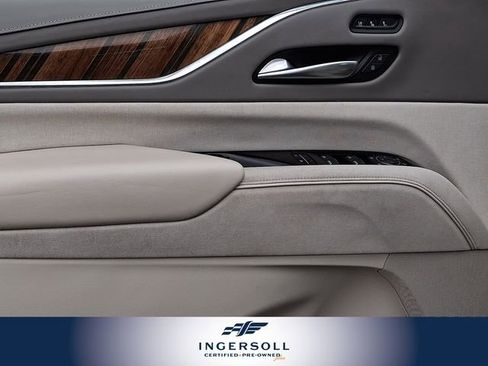 Used 2021 Cadillac Escalade Premium Luxury Platinum w/ Heavy-Duty Trailer Package image 17