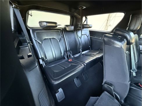 Used 2019 Ford Expedition Max Limited RWD image 15