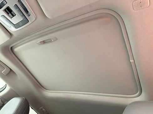 Certified 2024 Toyota Sienna XLE image 19