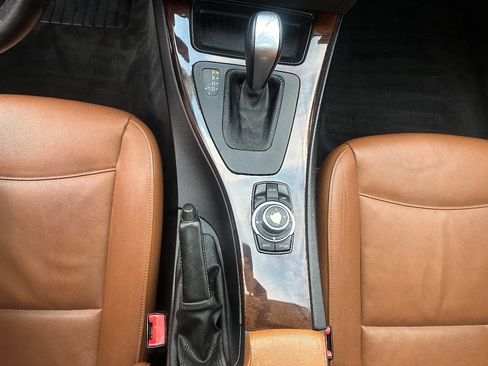 Used 2011 BMW 328i xDrive 328i xDrive AWD 4dr Sedan image 28