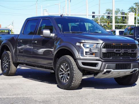 Used 2019 Ford F150 Raptor w/ Equipment Group 802A Luxury AWD/4WD image 10